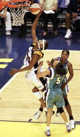 catchings_0803022.jpg