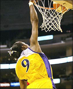 leslie_dunk3.jpg